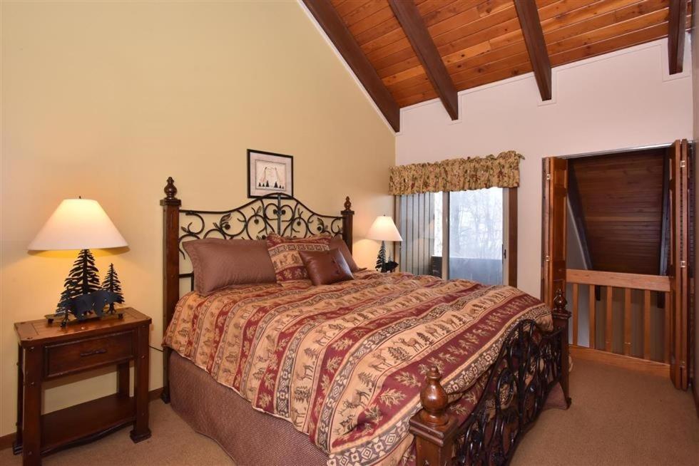 Seven Springs 3 Bedroom Standard Townhouse, Sleeps 11! *